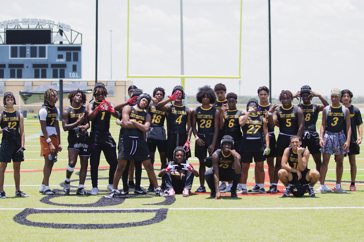 i dont think anybody is ready for what we bringing this season💯 
<a href="/joehubb74/">Coach Hubb</a>