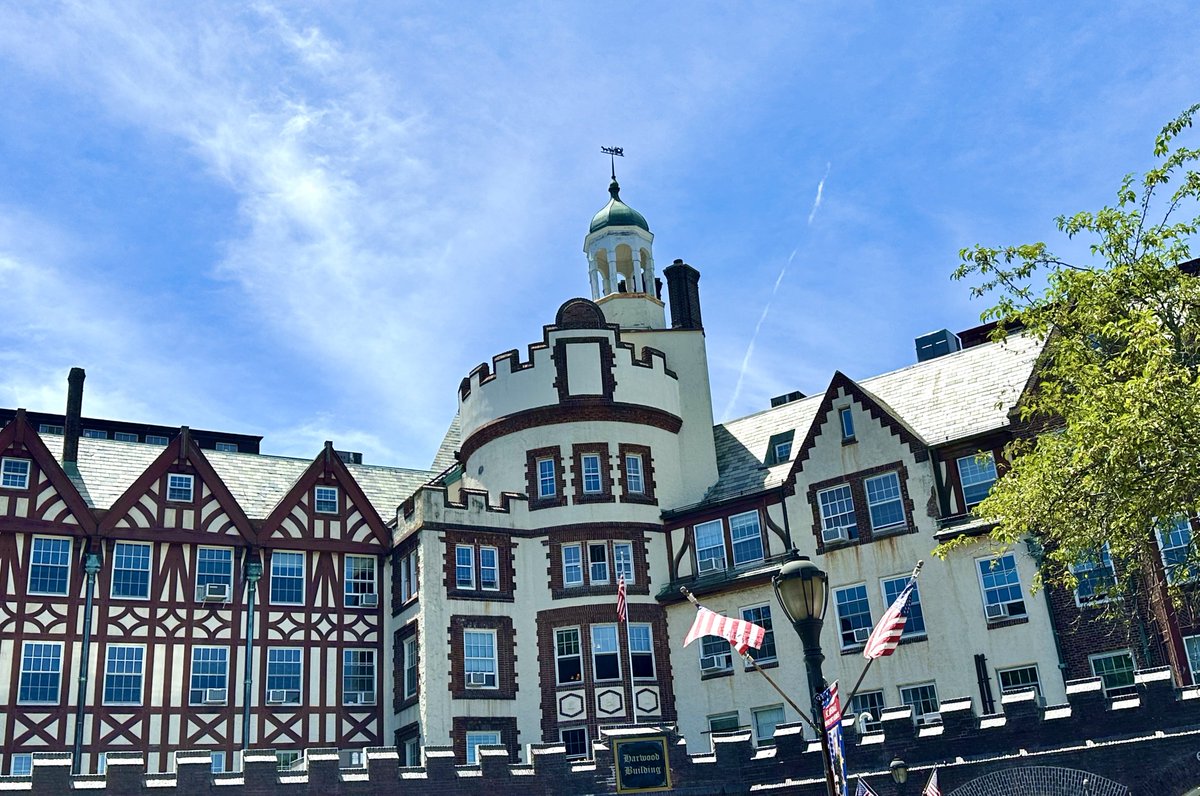 sparklingruby's tweet image. Another beautiful day in Scarsdale. ☀️