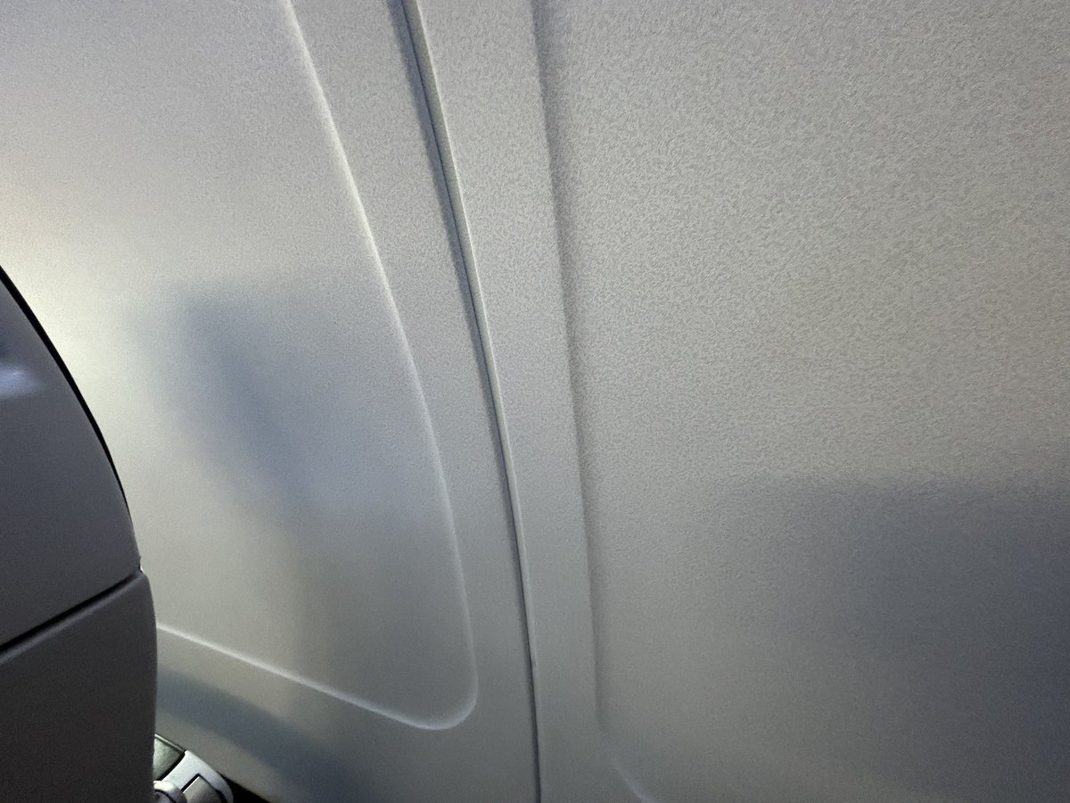 Jen O (@onions_jen) on Twitter photo Not sure about my ‘window’ seat Not sure about my ‘window’ seat