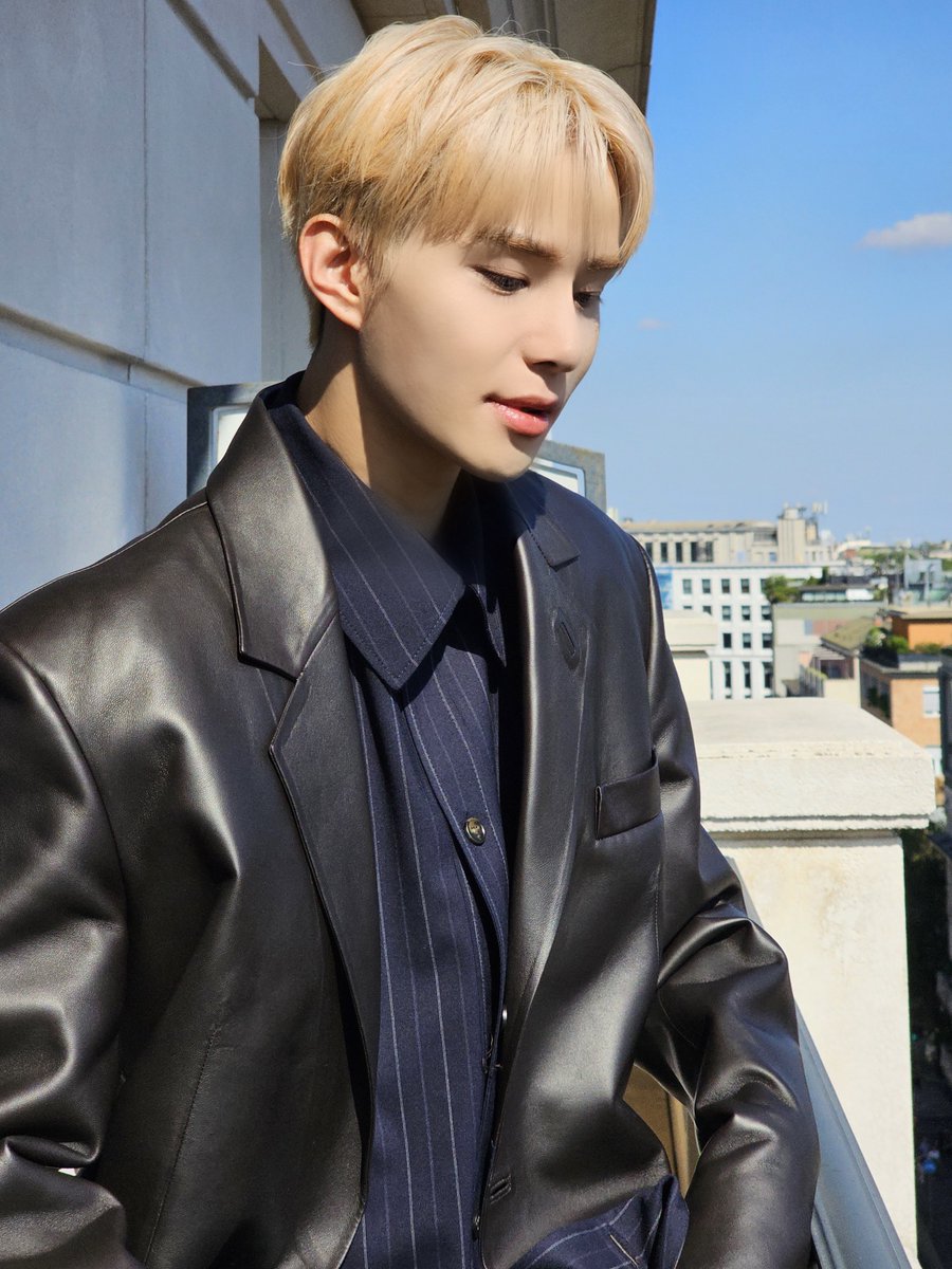 NCTsmtown's tweet photo. #JUNGWOO

#TodsSS25 #Tods #토즈
#JUNGWOOxTods #TodsxJUNGWOO
#NCT #NCT127 @Tods https://t.co/6aDorh7QUs
