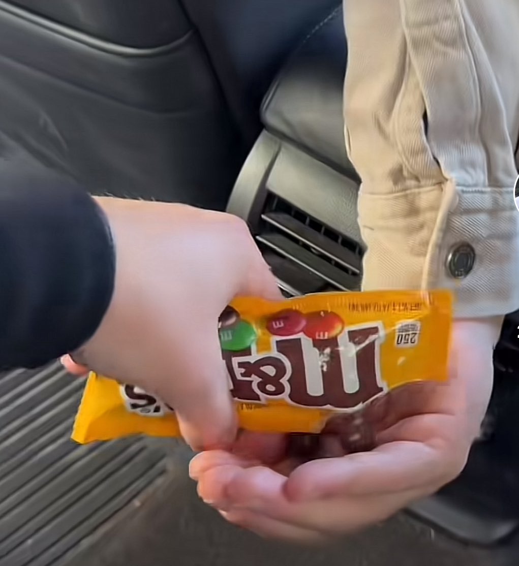 midwestern_ope's tweet image. POV you’re on a road trip with your dad