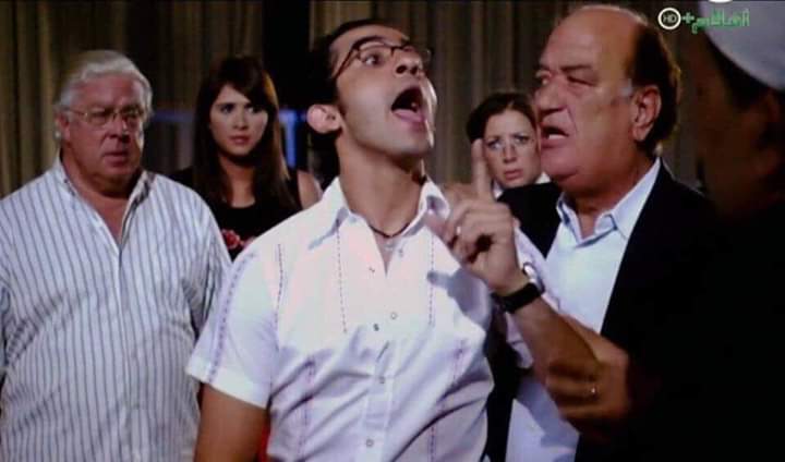 = يابني هو انت واخد الاجازه عشان تنام مش ها تخرج ؟
- و لو و لو لازم أنام ال ٧ ايام كلها