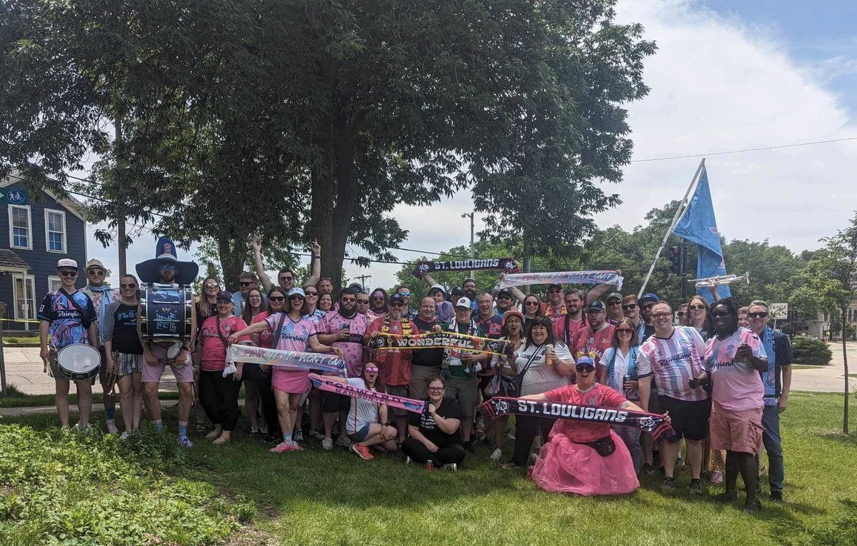 SillyTailgate's tweet image. Another amazing weekend in Madison WI supporting lower division soccer. Thank you to the @fwdflock and @ForwardMSNFC for allowing us to join you for a fun weekend of footy and to make some Flockin’ noise