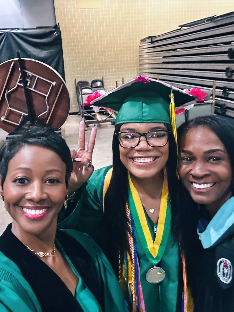 Dr. Stacia Barreau tweet media