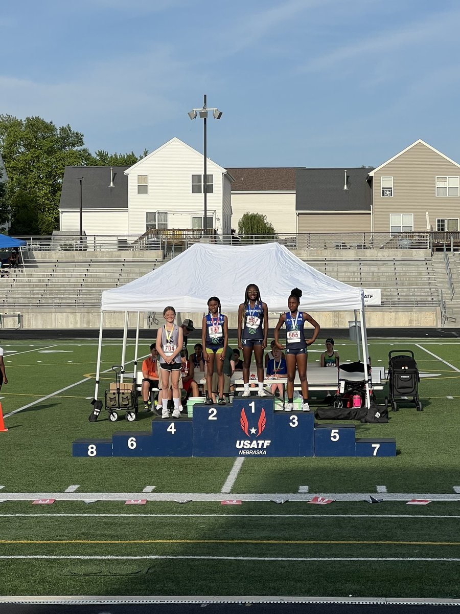 2Moore_NE's tweet image. We had a blast this weekend @usatfnebraska State championship! 
JaLeena 🥇 in the long jump- PR 12’8, 5th- 100m
JaMya  🥈 in 80m hurdles, 4th -100m @olympustrack