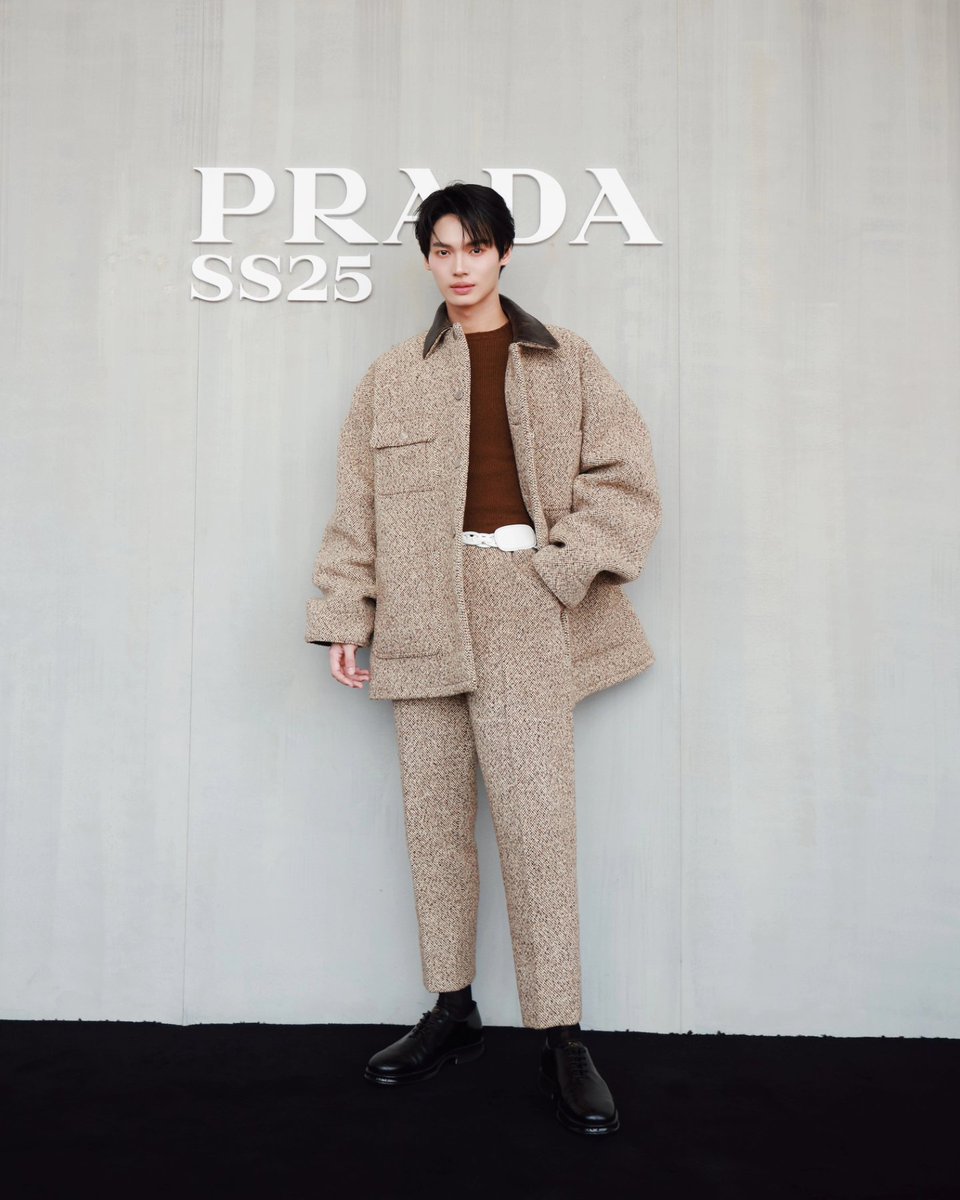 Praewdaily's tweet image. รวมภาพ &quot;วิน - เมธวิน&quot; Prada แอมบาสเดอร์ เข้าร่วมแฟชั่นโชว์ Prada คอลเล็คชั่น Spring Summer 2025 Menswear ที่มิลาน 

#PradaSS25 #PradaSS25xWin  #winmetawin #Praewmag
