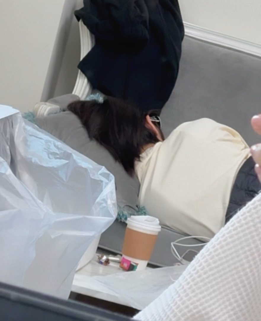 Apple Lapisara tweet media