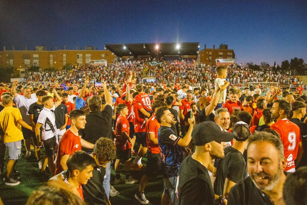 Contry1234's tweet image. Que locura lo vivido ayer, GRANDES SUEÑOS NUNCA MUEREN! 🇱🇮🇱🇮🇱🇮