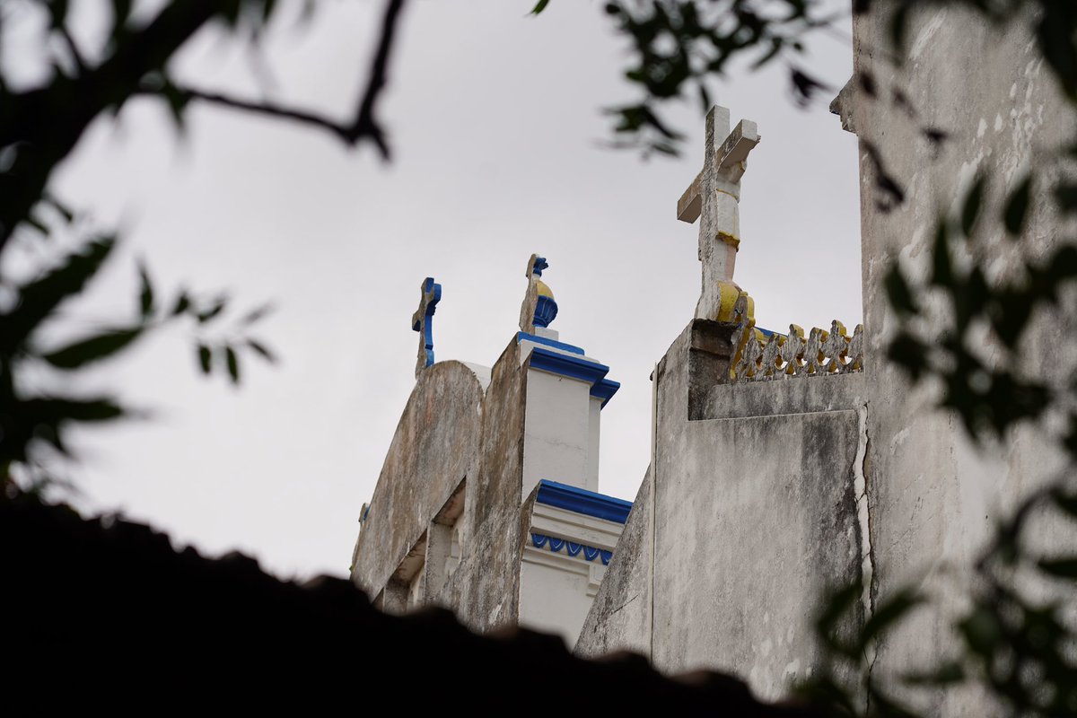 More than 400 families from Mullikulam, a fishing village bordering Mannar and Puttalam was 1st displaced on the 8th of September 2007, when they were evacuated by the military.

#mullikulam #srilanka #lka