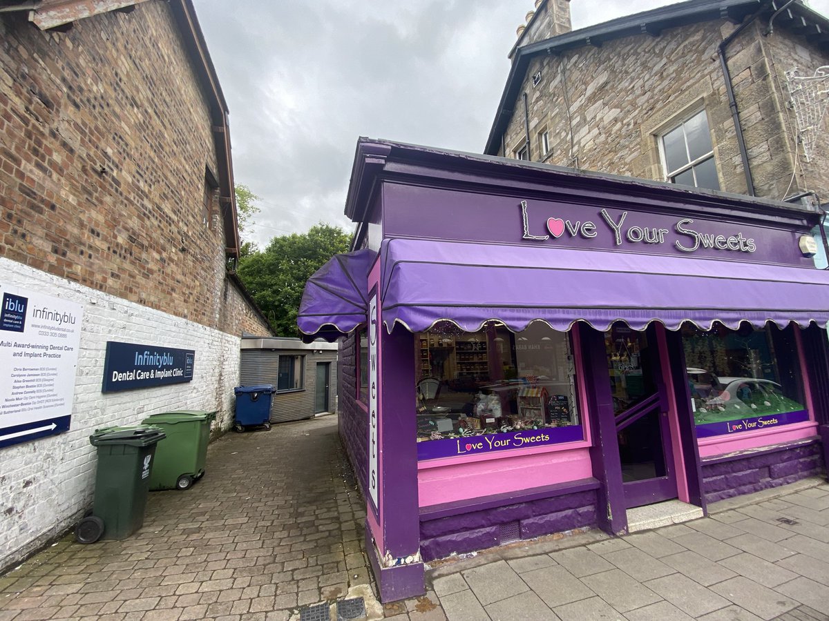 I love it when local traders collaborate #Pitlochry #Loveyoursweets