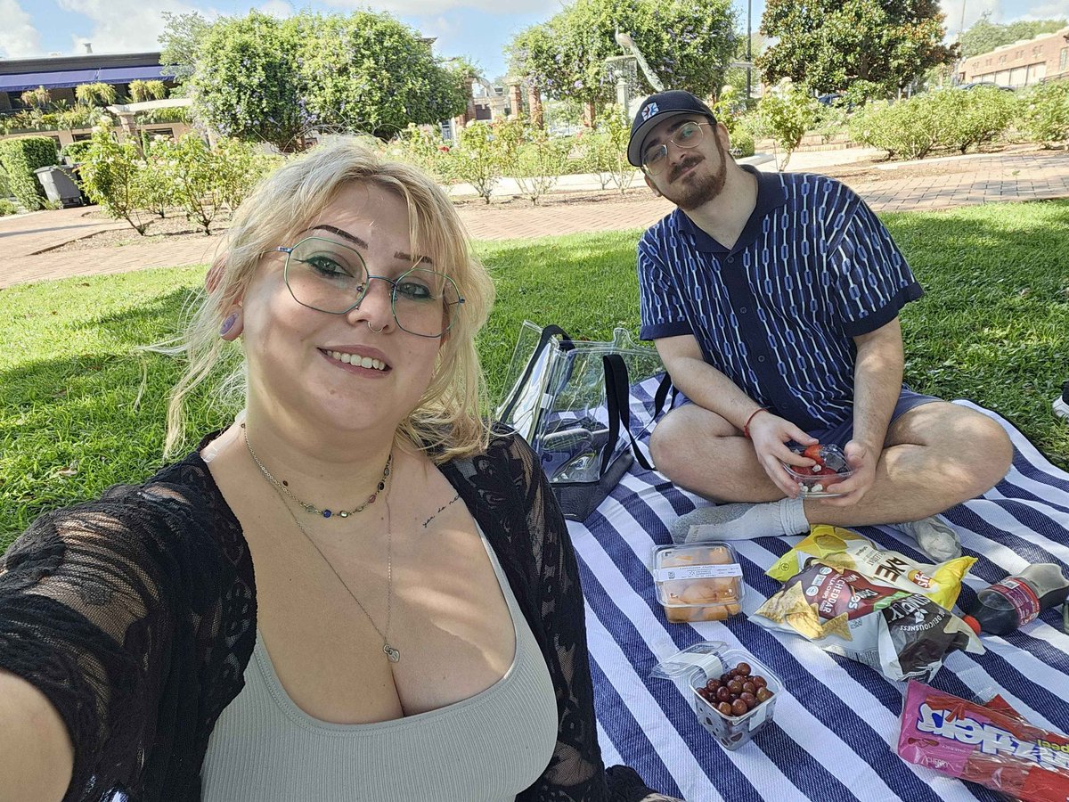 RealMints's tweet image. Happy birthday to my special, my absolute universe, the most amazing person in the world who I am so incredibly lucky to call my wife, @korekathryn 💖