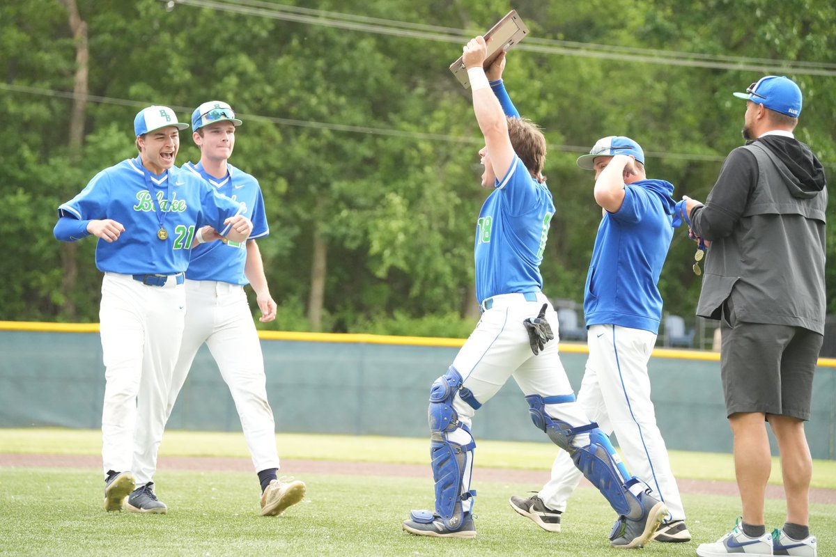 Tyler Vandersall tweet media