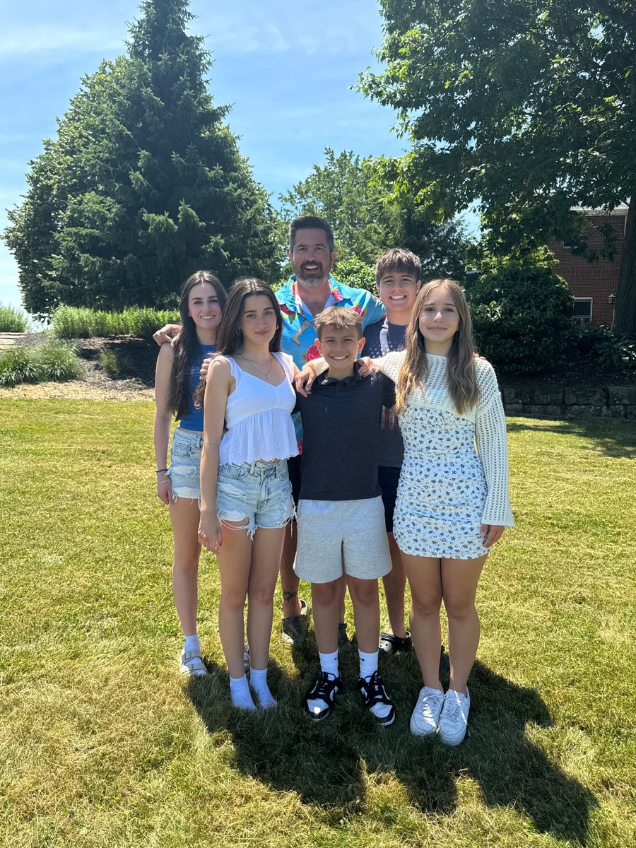 SeanParnellUSA's tweet image. **An Important Father's Day Update**
On this Father's Day, I wanted to share a significant personal update. After enduring two challenging years of navigating the hellscape that is our family court system I have been vindicated. Since November of last year, I have had a more…