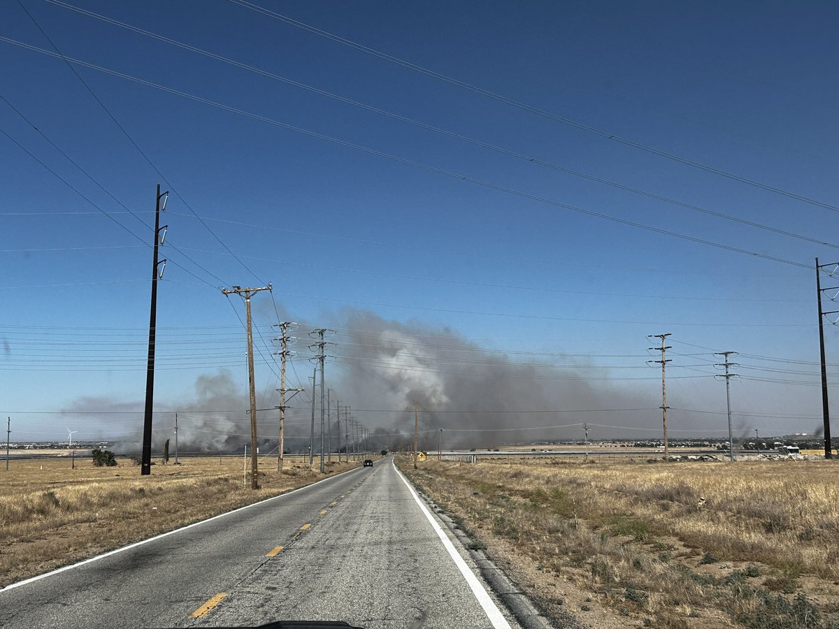 SoCalFirePhoto's tweet image. #MaxFire requesting 3rd alarm.