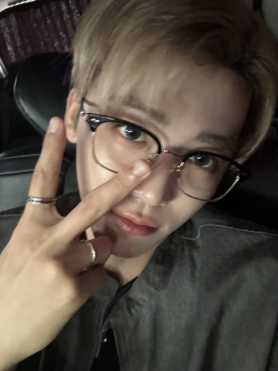 𝙮𝙤𝙪𝙧 𝙛𝙖𝙩𝙝𝙚𝙧 tweet media