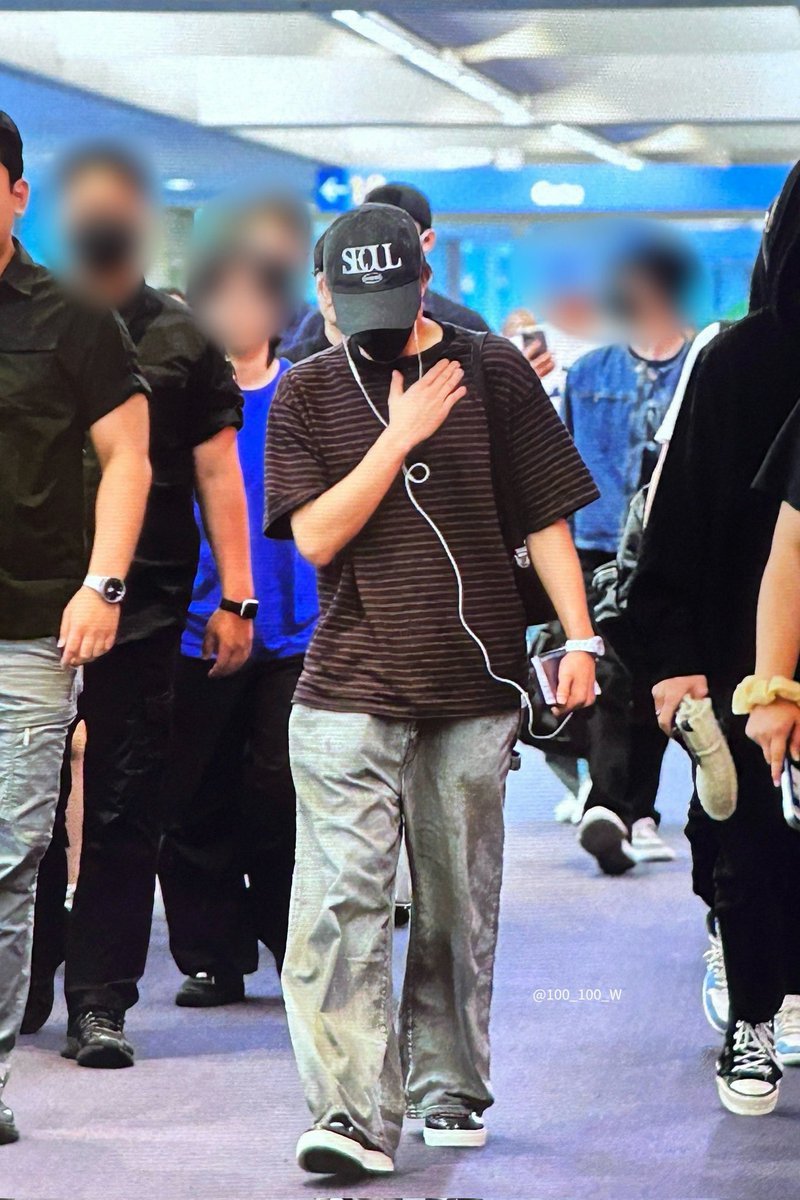Sunbear_66's tweet photo. 240617 ICN 🛬
#해찬 #HAECHAN #ヘチャン #NCT
©소유자 https://t.co/ZKfzHA9Krm
