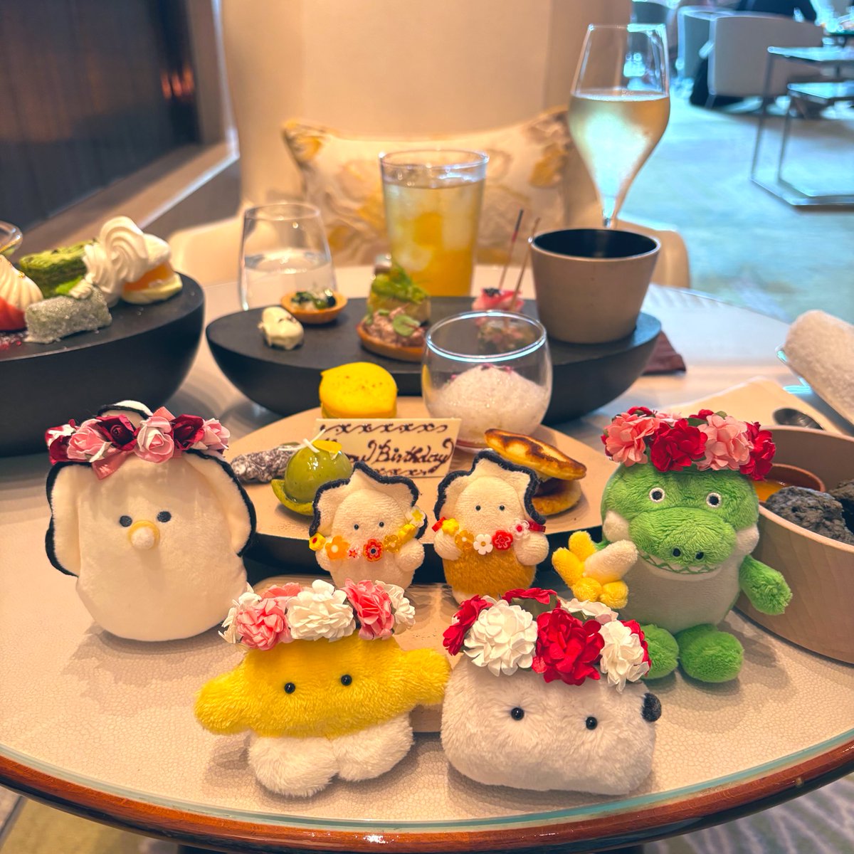msyucchie's tweet image. お友だちの皆さまへ
いつもありがとうございます☺️
リプするのが苦手なので、こちらでご挨拶させていただきます😌
私は、甘い物(フルーツ中心)とお酒(🍺中心)が好きな年配のおばさんで、あとはぬいぐるみのみんなとの活動です🐊🍋🫘🦪🦪🦪✨
FFさん以外も大歓迎です🥰
『よろしくお願いします❣️』