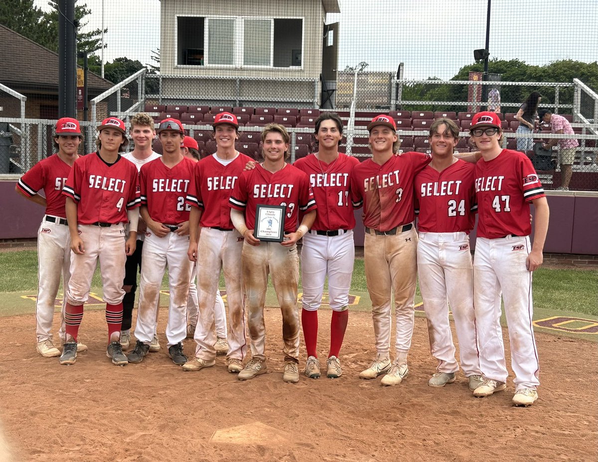 Battled to win a crazy 🛳️ over a solid Ai9 Pack team with <a href="/DiamondSportsPr/">Diamond Sports Promotions</a> . Huge contributions all weekend by every player!  Congrats boys!
#ESPTrained <a href="/TaddGibby24/">Tadd Gibson</a>