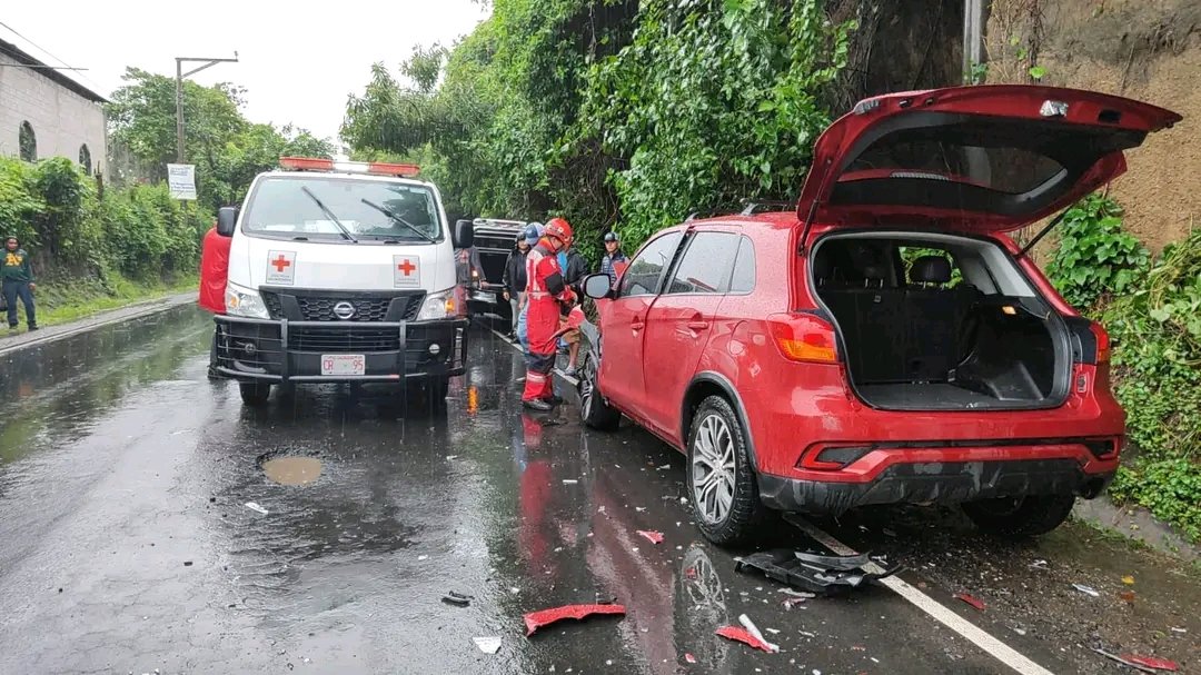 decentroDES's tweet photo. #TráficoSV| Se confirman dos personas con lesiones leves en un accidente de tránsito el km 41 de la carretera que de San Rafael Cedros, en #CuscatlánSur, conduce a Ilobasco, Cabañas. Las víctimas fueron atendidas en el lugar, informa @CRSCojutepeque .
Foto: Cortesía https://t.co/Wj8j778RZc