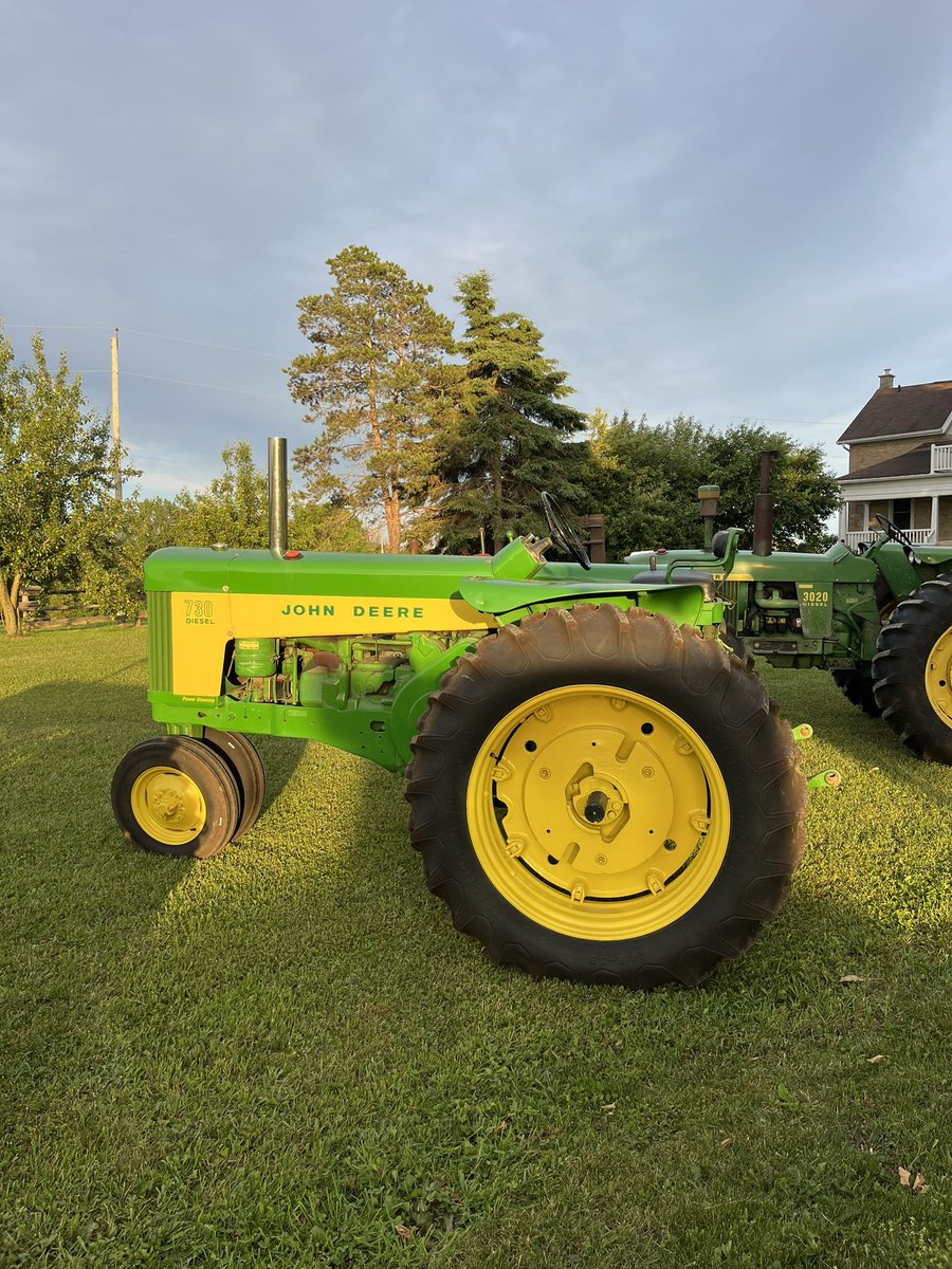 LisaThompsonPC's tweet photo. A Father’s Day tradition in #SouthBruce is the annual #TractorTour celebrating its 24th year in 2024!! The tour features tractor collections at 15 different sites throughout the municipality!! A special thank you to everyone involved! https://t.co/abYZaU2Q0s
