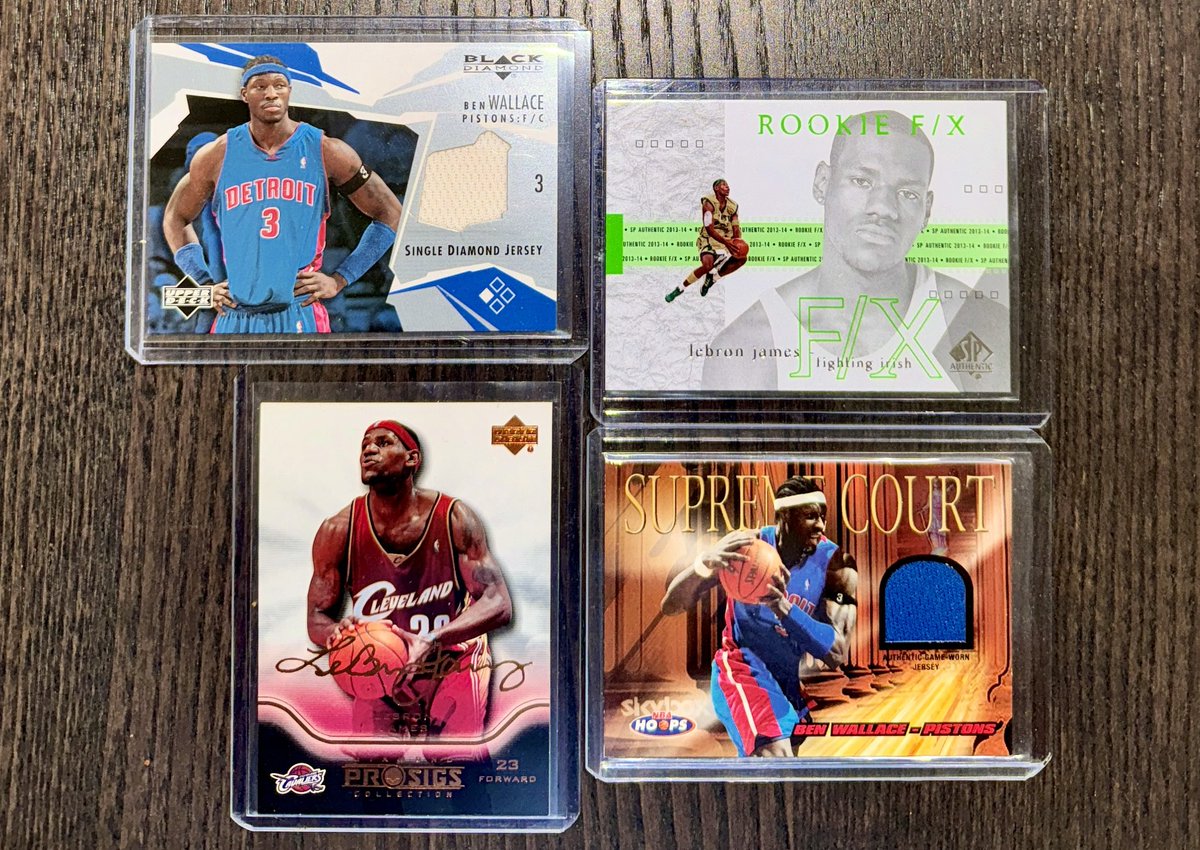 3pointGeek's tweet photo. 4 cards in his stack and total was $21 + $5 BMWT shipping. Just for today before I decide to put up on my website.

If anyone wants them i will do $21 shipped BMWT. Please tag and RT if you can fam! 🙏 https://t.co/9RsUohmMqI