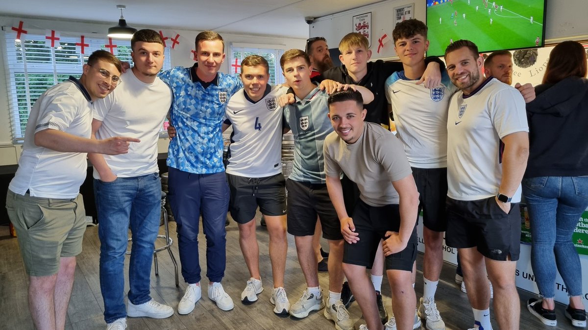 FavershamTownFC's tweet photo. Just a few of the faversham town faithful loving the game. 

#UpTheLilywhites https://t.co/LmgEEYjnbH