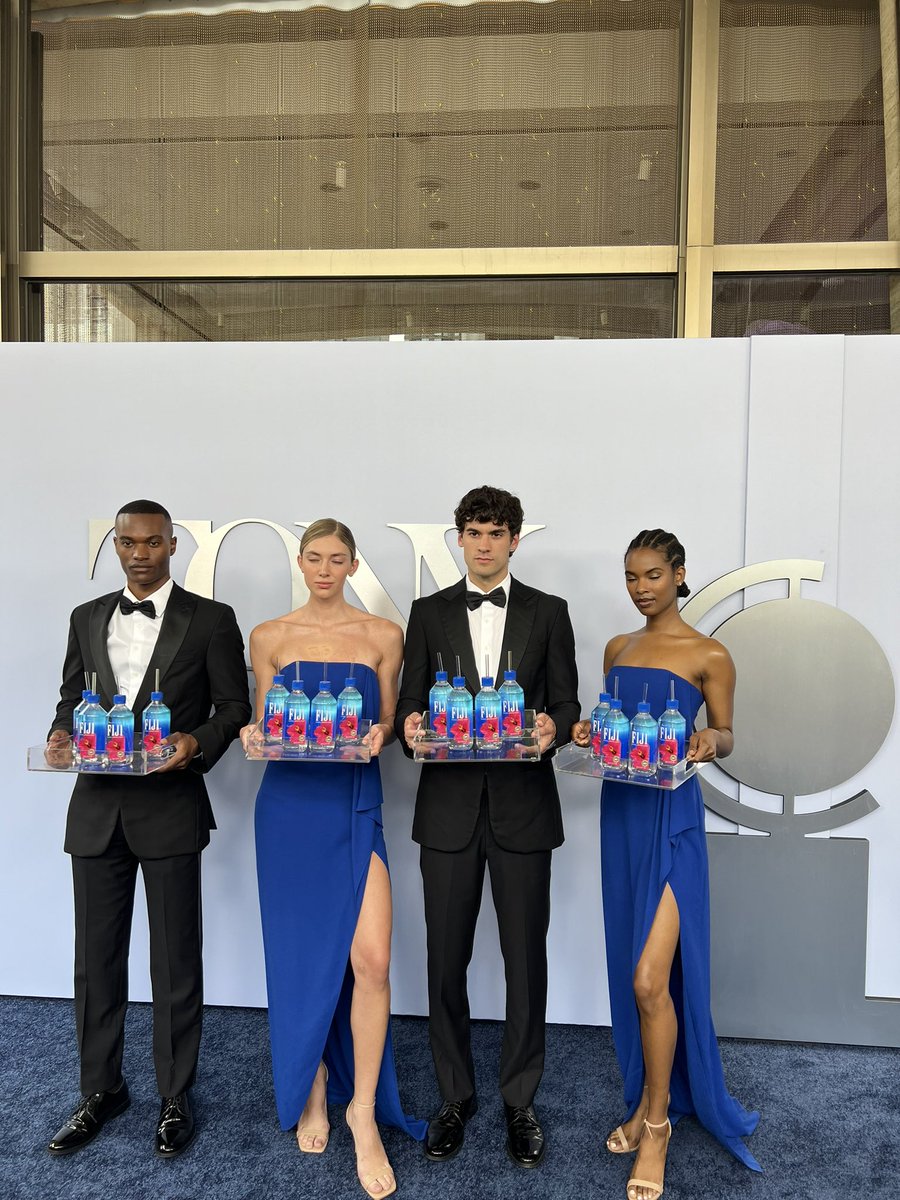 kkassal's tweet photo. Last year we had Tony The Tiger but this year we got the… @FIJIWater models?! @TheTonyAwards #TonyAwards https://t.co/rbbzZBgq7m