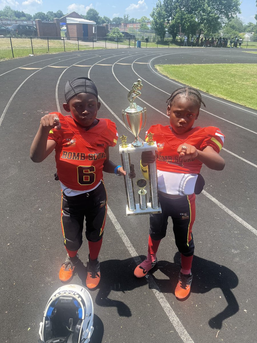 CzThaGod's tweet photo. What a wonderful Father’s Day gift, 3 games this weekend, 2 30 point blow out games yesterday and made them quit in the championship game 2day. over 70 points with zero points allowed, yall gone think I’m lying if I tell yall we ain’t allow no yards and scored on every possession https://t.co/cR7Oy2pyKt