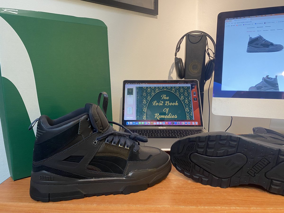 LEGIT_SSNEAKERS's tweet photo. PUMA SLIPSTREAM HIGH EXTREME LEATHER
SIZE - EU 42
PRICE - GHC 3500.00🔥🔥
STYLE - 393271
#pumaslipstream
The “legits-apparels home-sneaker studio” initiative..
“Luxury meets satisfaction”🏝️🔥 https://t.co/ccyWjdj9GO