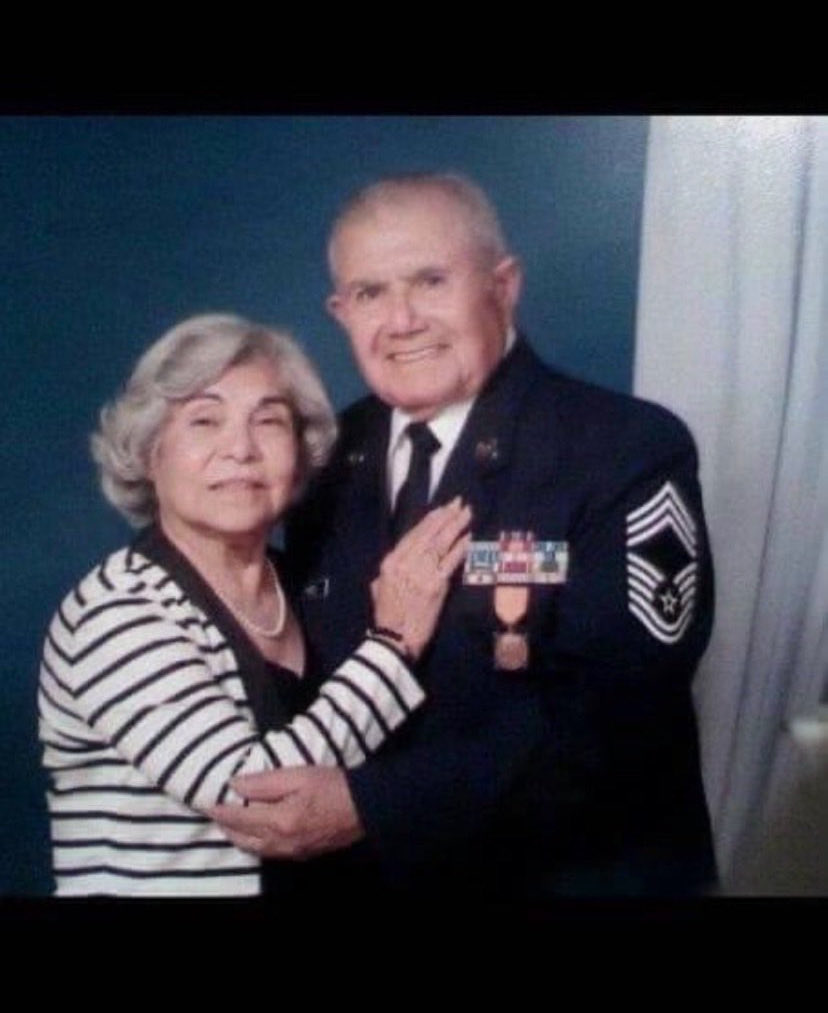 LorettaB1962's tweet photo. You my dear sweet #PapaArmy are the epitome of kind & giving. ๐Thank you for supporting your family & beyond. And thank you & #MamaArmy for loving #BTS & #Army
Happy Fathers Day Papa! I ๐ u. https://t.co/DdUutDoTnp