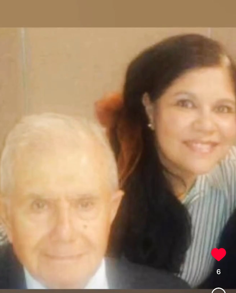 LorettaB1962's tweet photo. You my dear sweet #PapaArmy are the epitome of kind & giving. ๐Thank you for supporting your family & beyond. And thank you & #MamaArmy for loving #BTS & #Army
Happy Fathers Day Papa! I ๐ u. https://t.co/DdUutDoTnp
