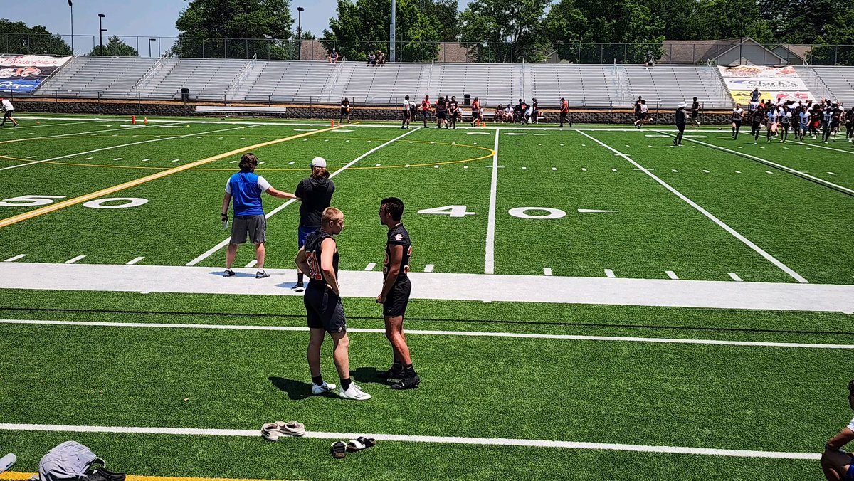 LovelessGunner's tweet photo. Great work today at Georgetown @CoachDGage @GtownCoachO @coachtaburns @CoachMobley8 @PCHSFB https://t.co/UAc4x9OoAL