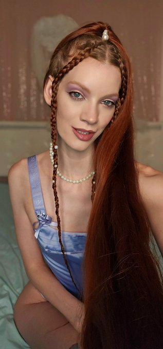 I just wanna stay 🎵 in that lavender haze 🔮 💜💜💜 https://t.co/89SntgdtKR<a href="/tag/mvsales"class="tags"><span>#mvsales</span></a>