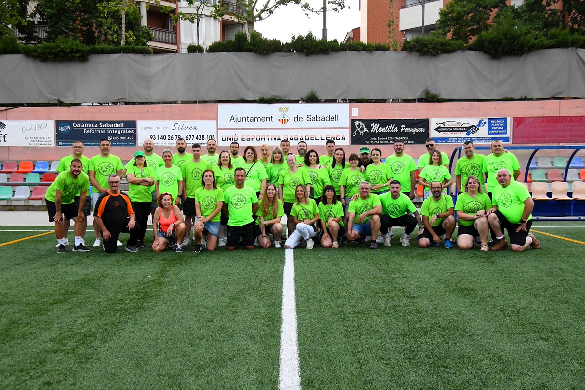 Hilo. 
Por fin!!
Tras 3 días increíbles, viernes entrega de dorsales de Sabadell corre pels Nens i Nenes, Sábado torneo solidario Enfermedades Raras de la <a href="/ASolidariaERN/">Asociación Solidaria Enfermedades Raras en Niños</a>   y para rematar hoy la cursa Sabadell corre pels Nens i Nenes, es decir,