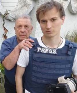 ilpolitico_web's tweet image. Tragedia nel Donbass: il giovane giornalista russo Nikita Tsigaghi, ucciso a 24 anni da un drone ucraino

Luca Steinmann lo ricorda

La prima volta che io e Nick ci siamo incontrati eravamo sulla porta d’ingresso dell’Ekonom, uno squallido dormitorio situato in un palazzone di…