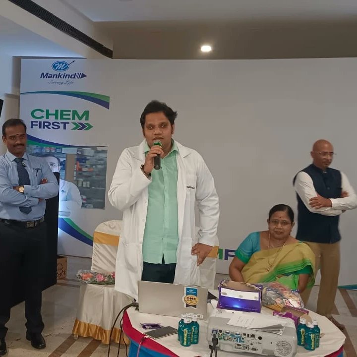 CRLingeswaran's tweet photo. Happy to be a part of Chemfirst program  at Western Park  hotel  Madurai  for employees of Appolo chain of pharmacy.we did free eye screening camp on behalf of our Dr.Nainar hospital. https://t.co/d36zA0IbyU