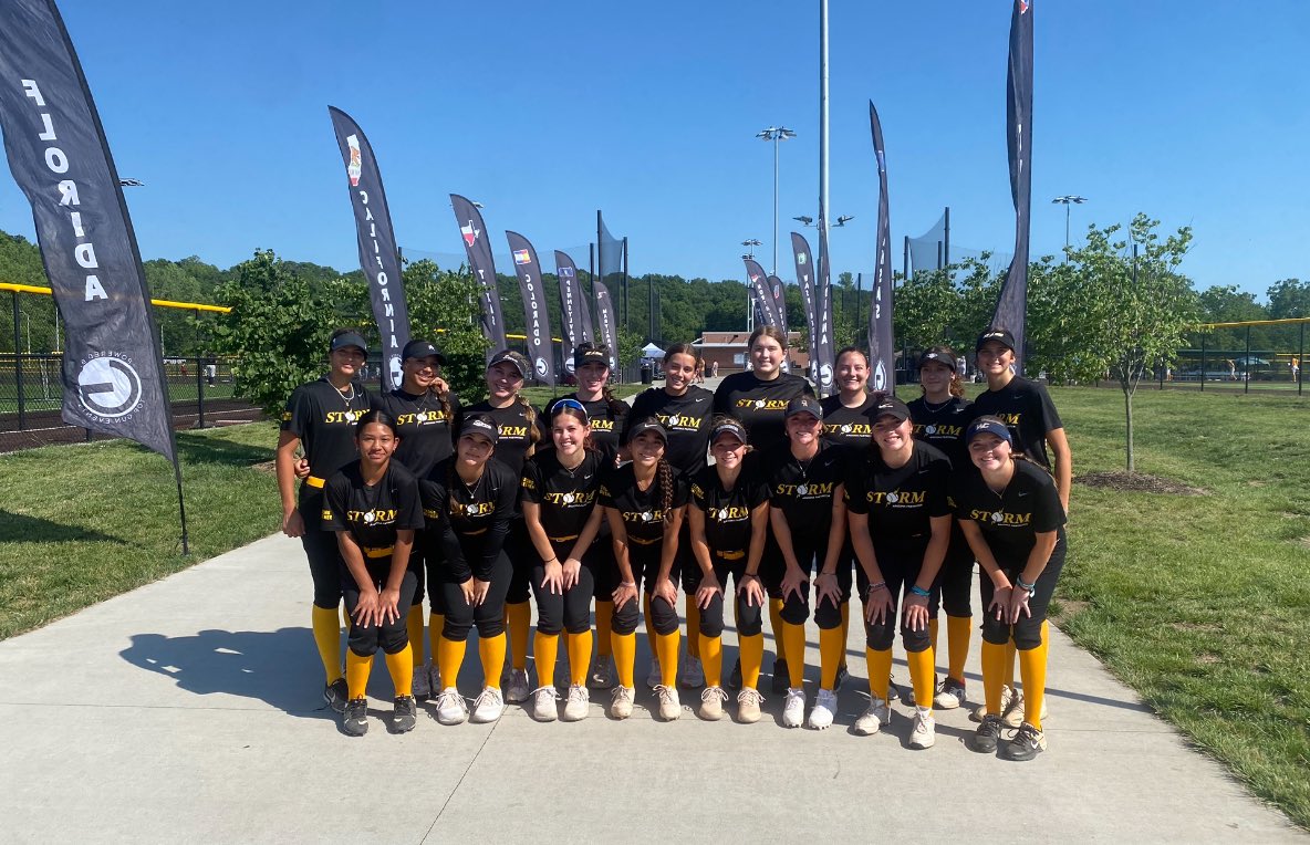 AZStormWalding's tweet photo. Our time in KC has come to an end. We started slow but came out fighting the last day with an impressive win vs Team NC and a heart breaking walk off loss to a very strong Unity team. The video was inconsistent throughout the week but here is a sports center top 10 highlight! https://t.co/efDVgOUAPd