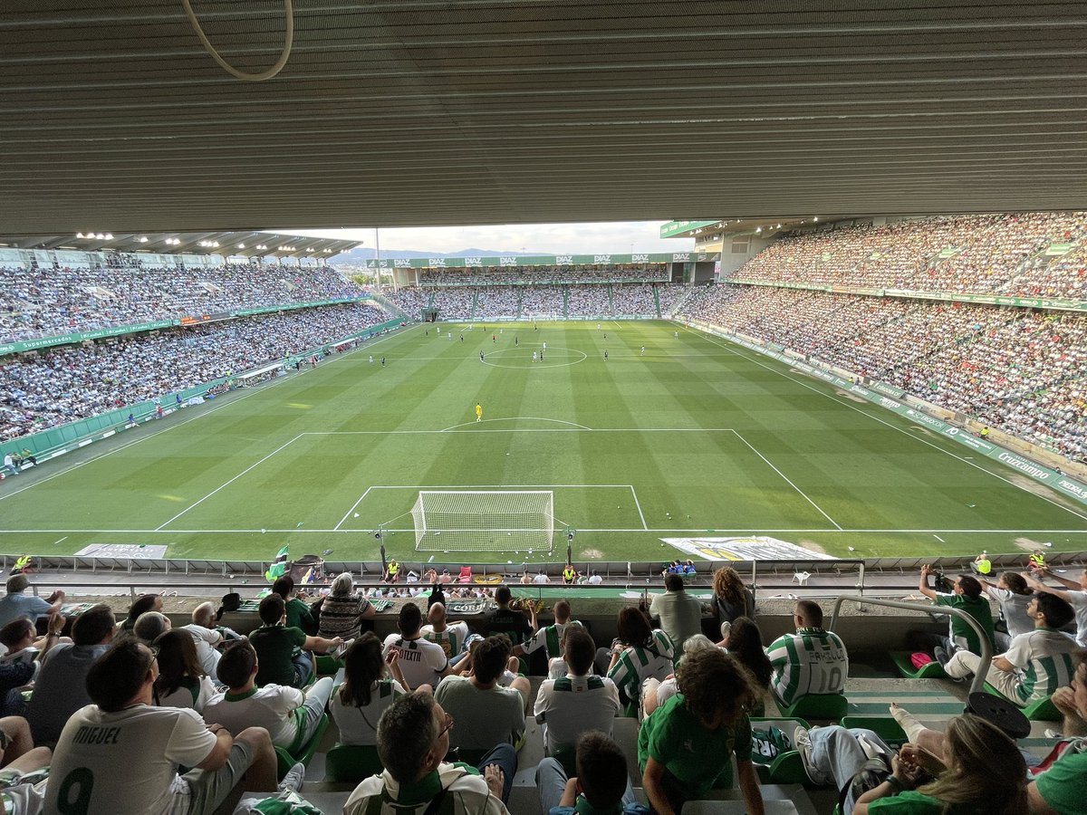 Cordobés, cordobesa no tenéis entrada para el partido? No pasa nada, el espectáculo estará tambien en la Fan Zone ( donde se verá el partido en pantalla gigante) y en el recibimiento a los jugadores del <a href="/CordobaCF_ofi/">Córdoba CF</a> 
Espectáculo asegurado

No faltes y ... pasa la voz.