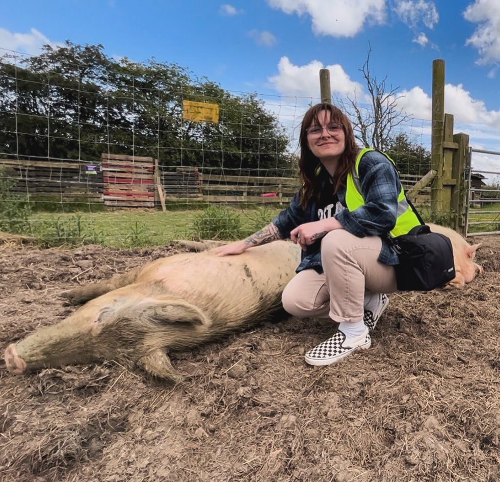 Had the pleasure of returning to the Retreat Animal Rescue to meet some of the wonderful animals up close. Animals are beautiful beings worthy of their lives #vegan #sanctuary
