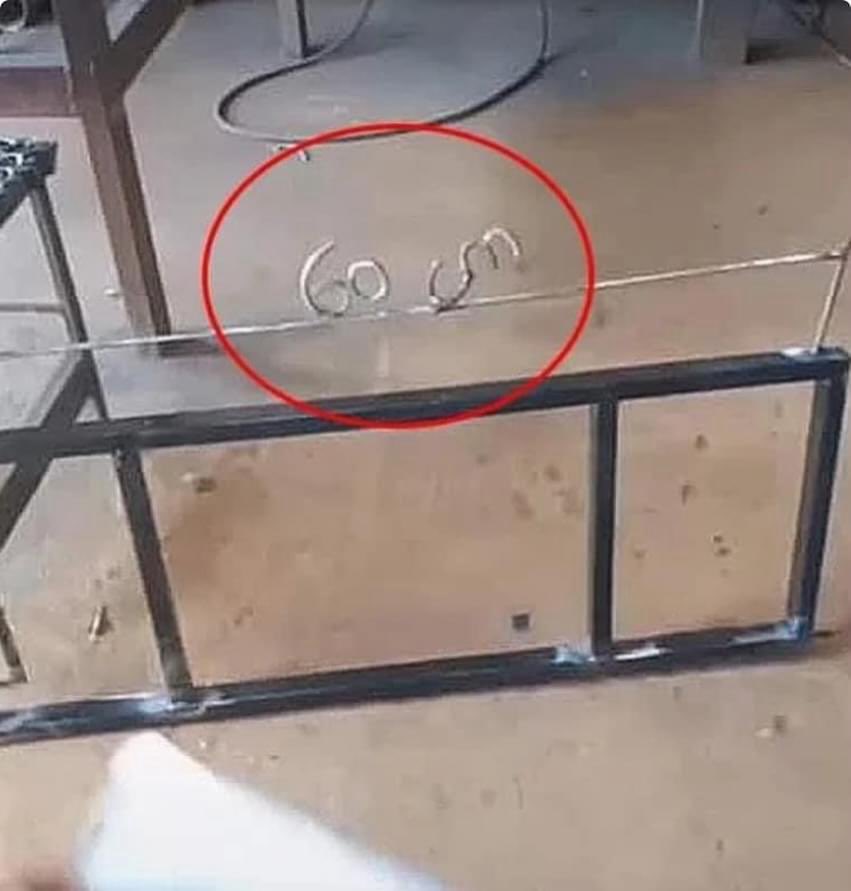 civeando's tweet photo. Propuesta seria: Ayúdenme a encontrar esta pieza que se ha hecho medio viral estos días. La quiero adquirir, la original claro, con el respectivo croquis del encargo. Me parece un ready made en toda regla, escultura involuntaria que le daría envidia a un Gabrie Orozco. https://t.co/wzCFxkQjUu