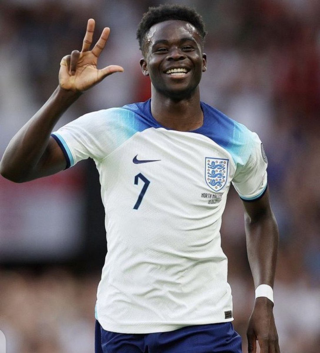 TrollTouchline's tweet photo. Bukayo Saka’s first half by numbers vs. Serbia:

89% pass accuracy
16 passes completed 
4 ground duels won
2 dribbles completed
2 times fouled
1 assist

Star Boy ✨⭐️🏴󠁧󠁢󠁥󠁮󠁧󠁿 https://t.co/qXyw8z5DTe