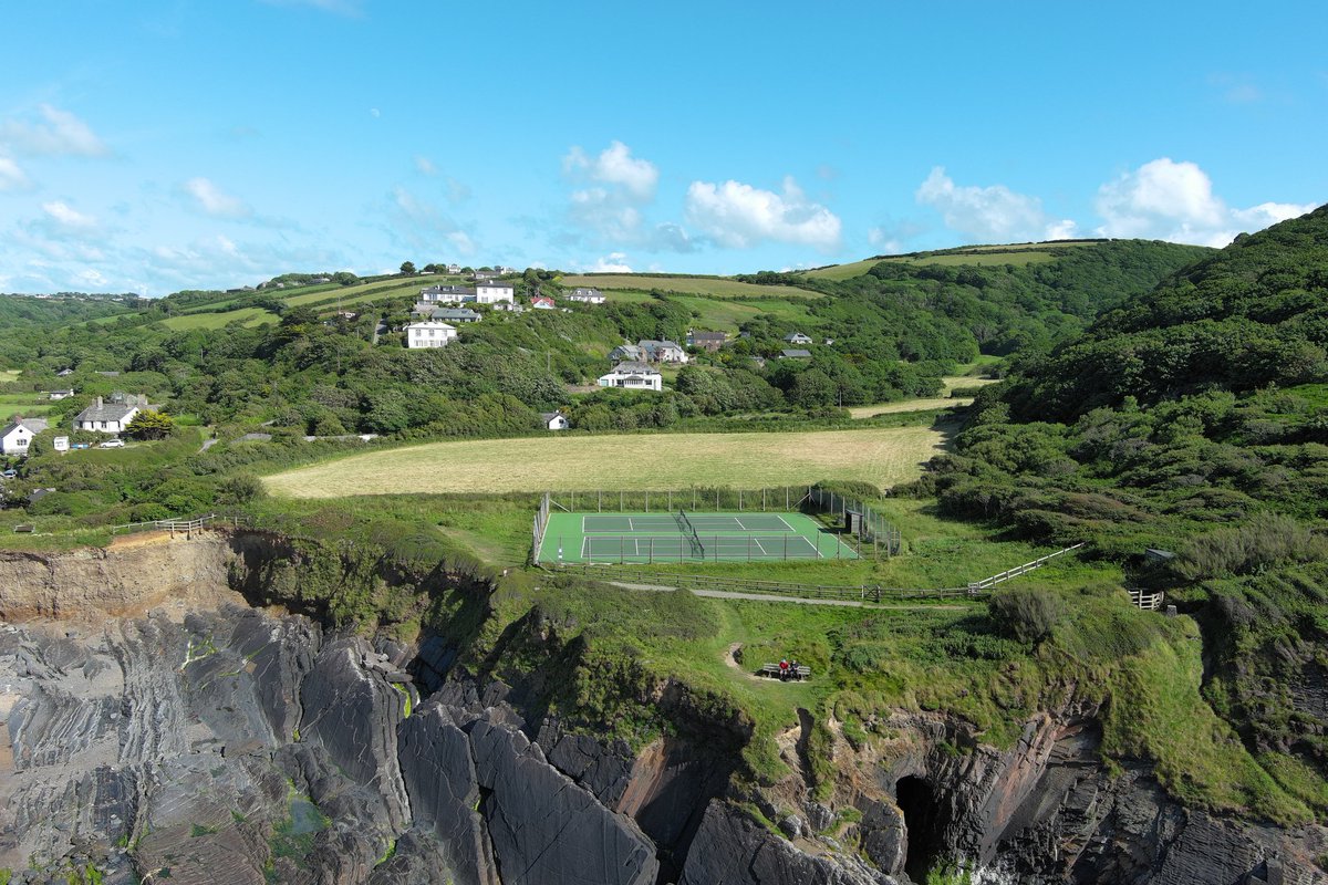 JoyWalkerDrones tweet media