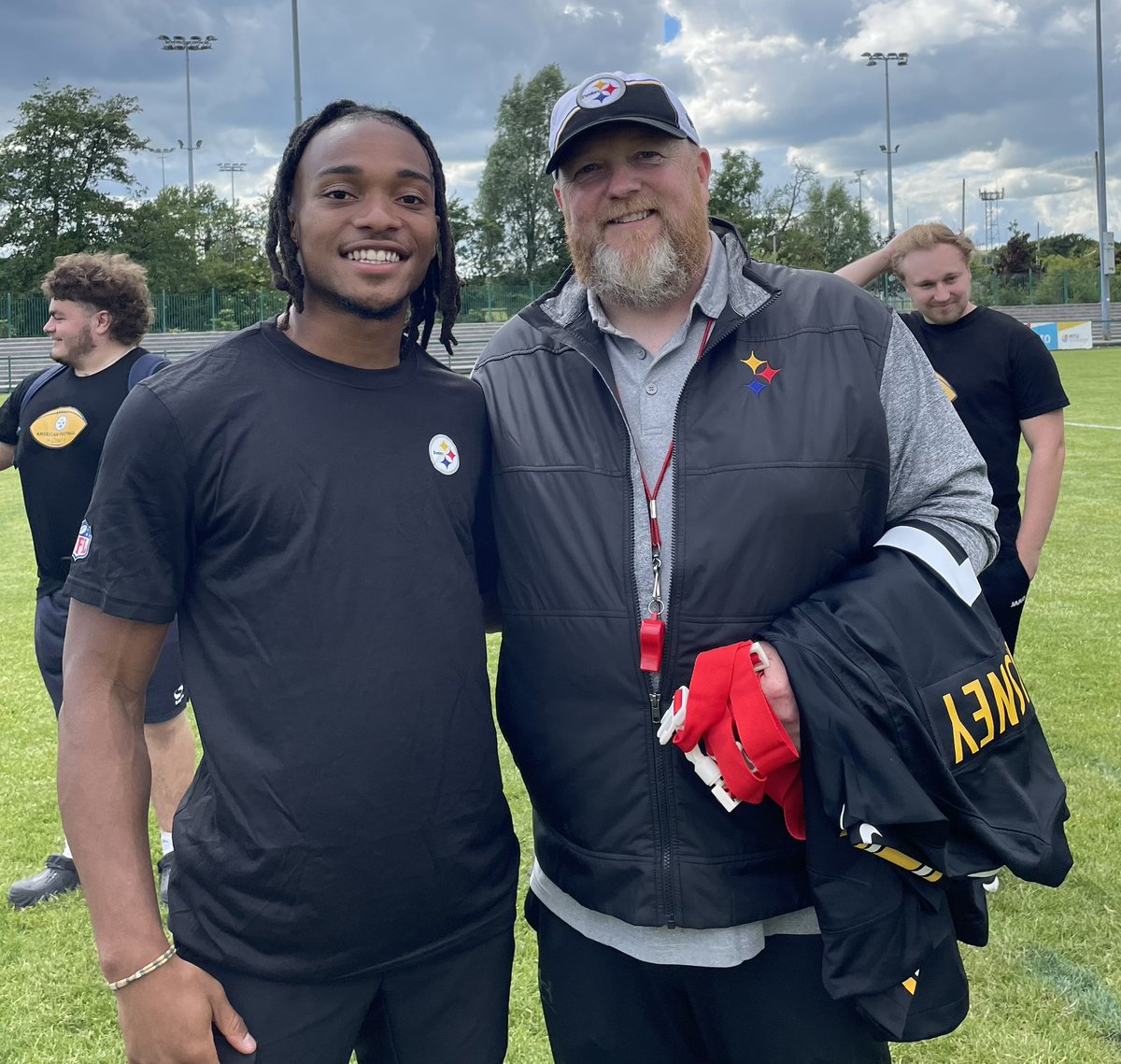 Alan Lomasney tweet media