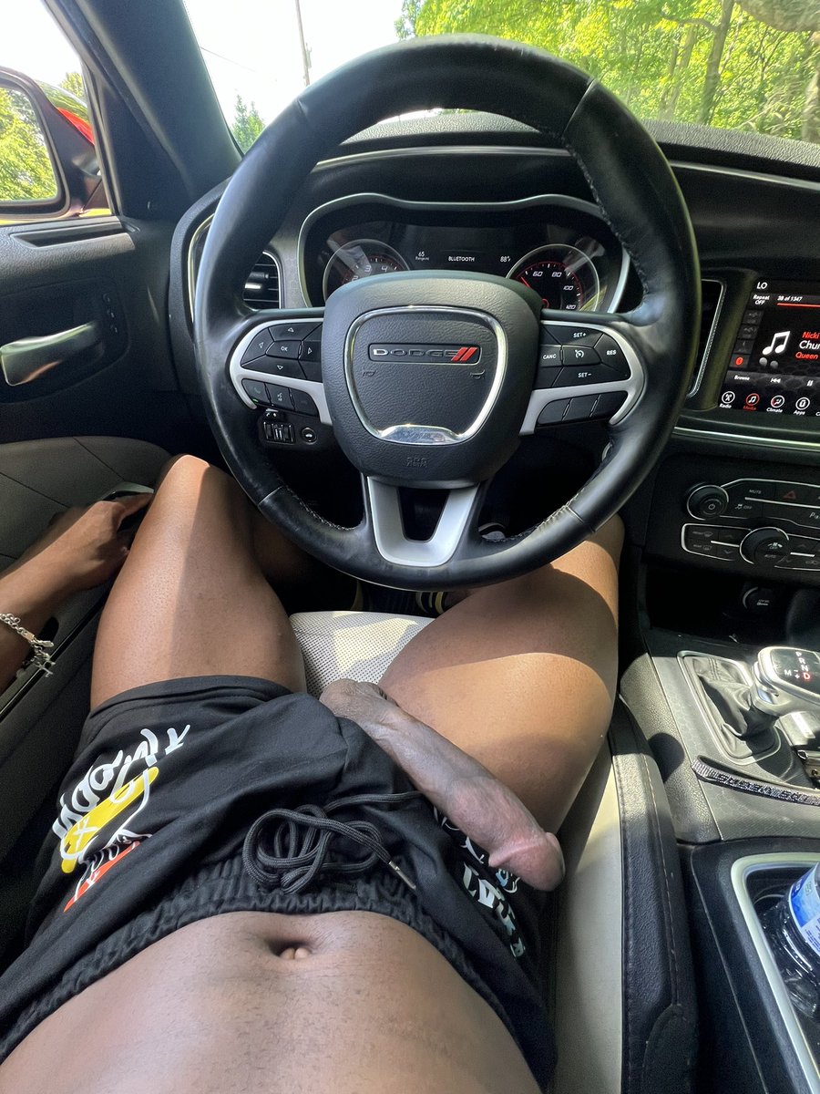 I got hard while driving 🙂‍↔️