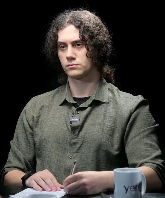 Kaynaklar üzerinden konuşmuş , atıp tutmamış , hakaret etmemiş ! 
Kendileri gibi düşünmeyen herkese düşman olanlar , boş yapmasınlar 🤷🏼‍♀️  #Diamondtemayalnızdeğildir