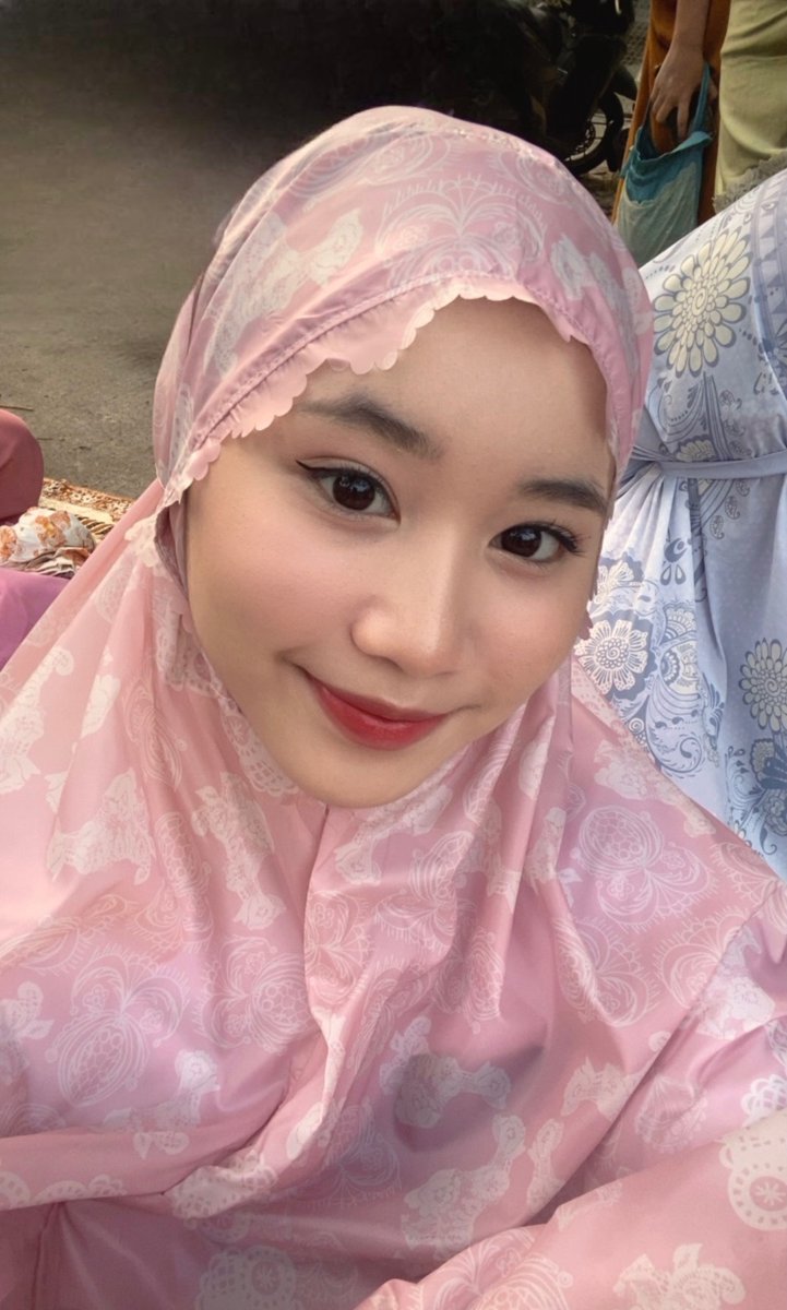 Alyaamandafth_'s tweet photo. Happy Eid Al-Adha🤍 https://t.co/zXn2EssRVw