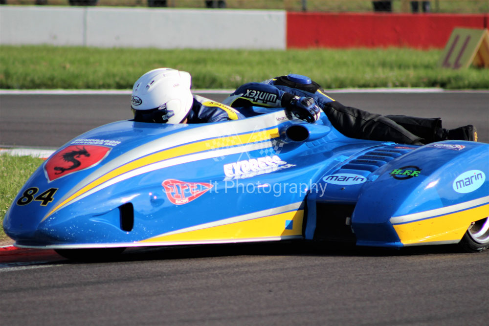 Laidlow brothers shine at wet Express Tyre Services Knockhill round. The teams would have something of a challenge to match the stunning action from the previous round at Donington but if any track lends itself to close racing, it is the Knockhill circuit. britishsidecarchampionship.co.uk/laidlow-brothe…