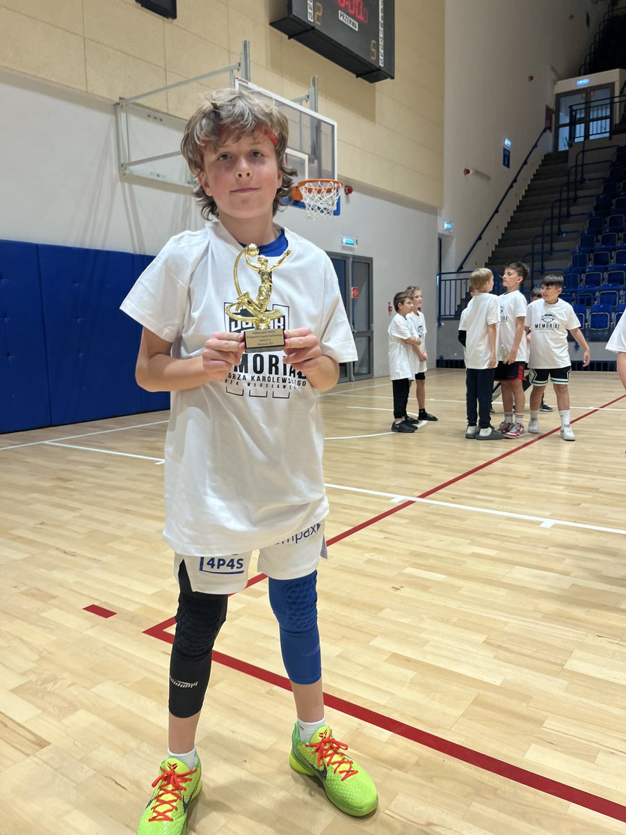 jacekAIR23's tweet photo. Ostatni turniej długiego sezonu 
Ponad 50 meczów rozegranych ( u11,u12, rozgrywki szkolne, turnieje) czas na odpoczynek 
@RycerzeRydzyna https://t.co/Lg9KTv1dXI