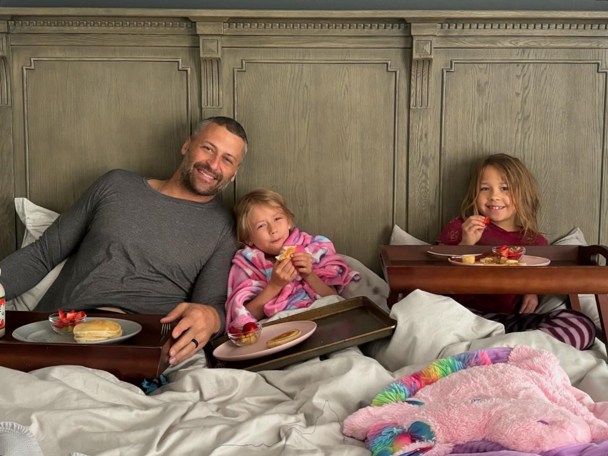 Emily Reilly (@emilyreilly84) on Twitter photo Happy Father’s Day to the best dad!!! Us girls love celebrating you today and always. 💕💕We love you and are grateful for all that you are and appreciate all that you do!! <a href="/rikester13/">Mike Reilly</a> Happy Father’s Day to the best dad!!! Us girls love celebrating you today and always. 💕💕We love you and are grateful for all that you are and appreciate all that you do!! <a href="/rikester13/">Mike Reilly</a>