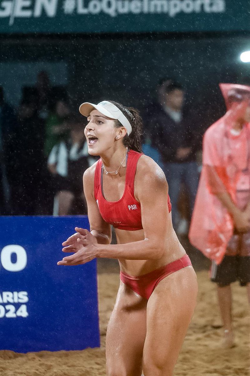 🏐🏖️ ¡PARAGUAY CLASIFICÓ A LOS JUEGOS OLÍMPICOS #PARIS2024! 🙌🏼

🙌🏼 ¡Celebra el #VolleyPlaya y toda la nación!

🙋🏻‍♀️🙋🏻‍♀️Érika Mongelós y Fio Núñez dieron el punto final en una épica victoria por 2-1 ante Argentina 2💪🏼

👊🏼¡FELICITACIONES al #TeamParaguay!

#ParaguayPuede #VamosParaguay